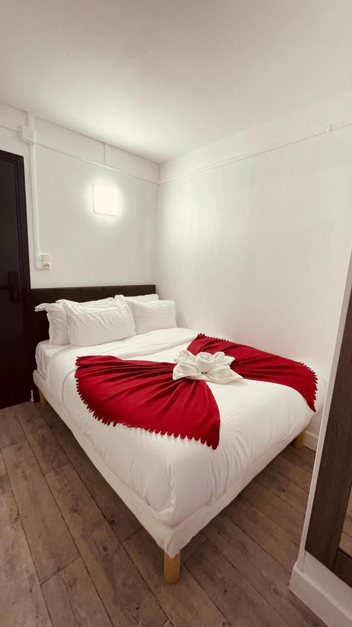 Hotel Louvain Paris Eksteriør billede
