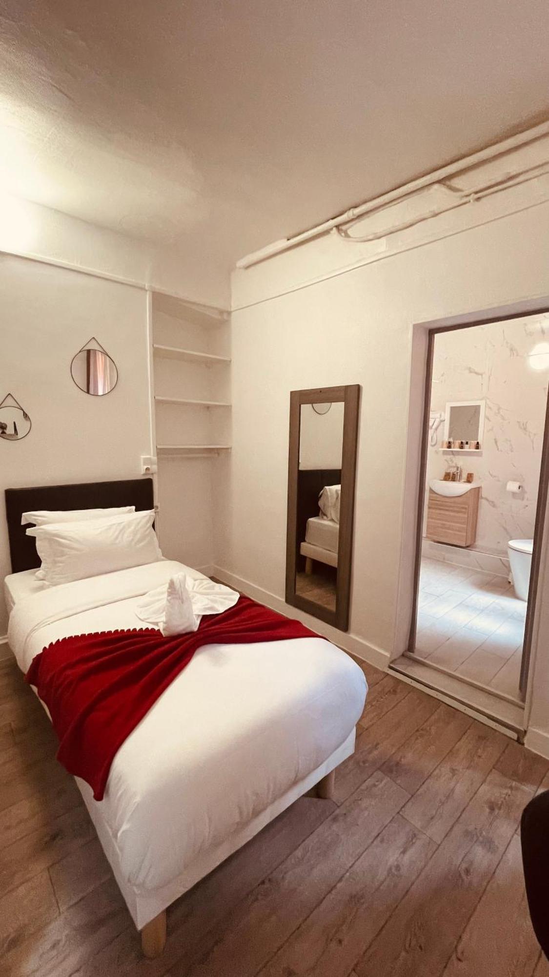 Hotel Louvain Paris Eksteriør billede